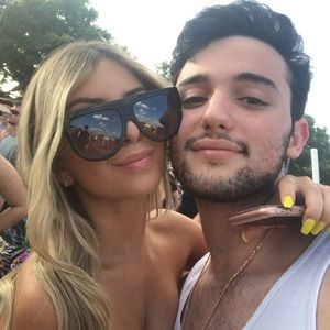 Meet your Posher, Andrew